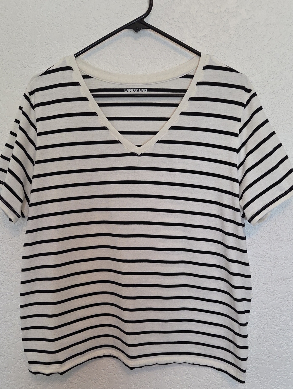 Lands' End Super Soft White Tee with Black Horizontal Stripes V‑Neck, Size L